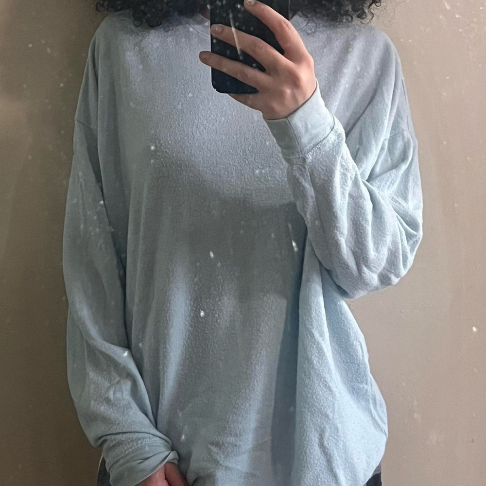 Baby Blue Alo Yoga Lounge Shirt